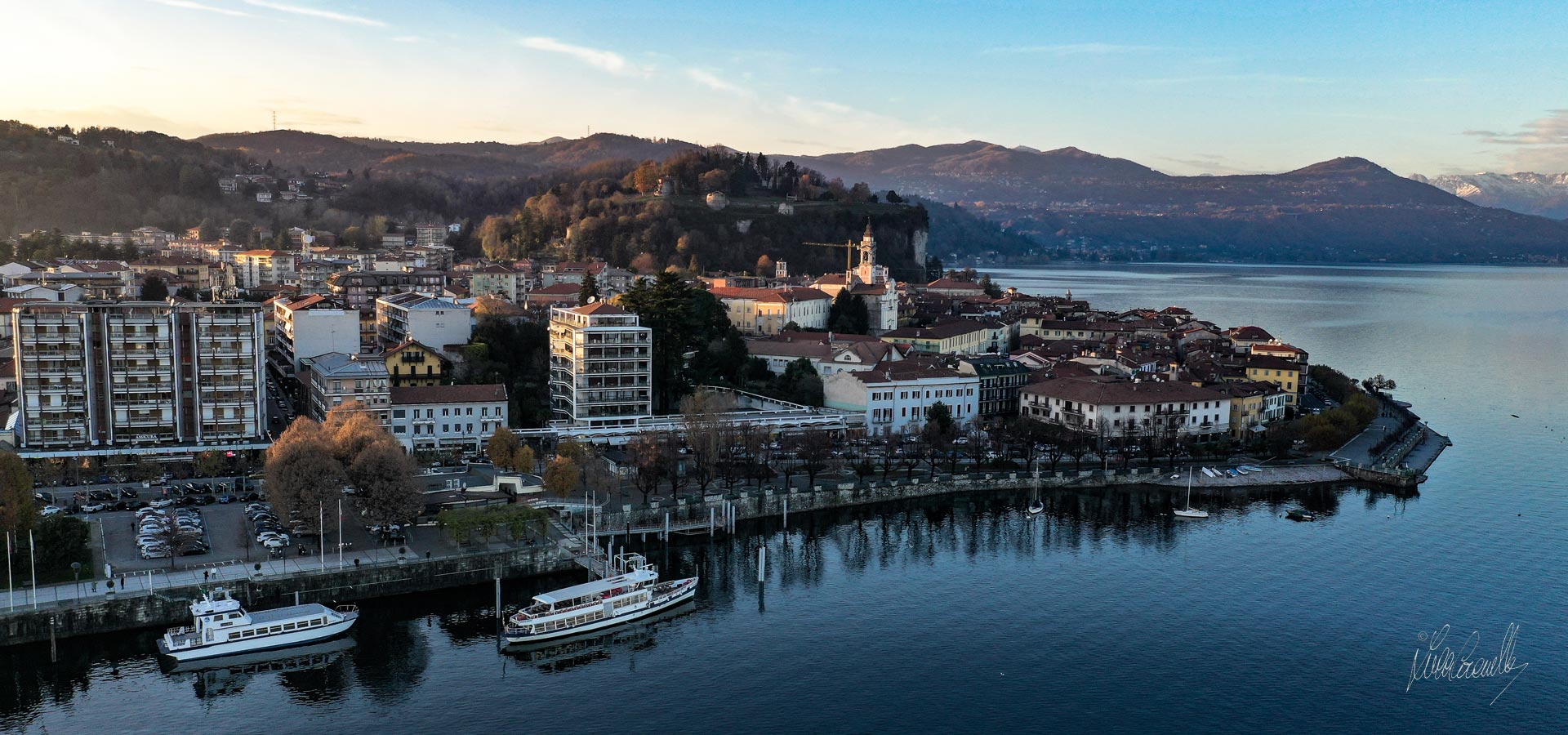 Arona
